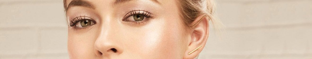 Contouring Maybelline banner image