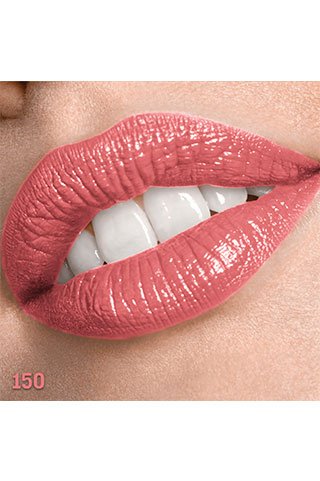 דוגמנית מציגה שפתיים עם שפתון נוזלי Super Stay בצבע Delicious Pink 150